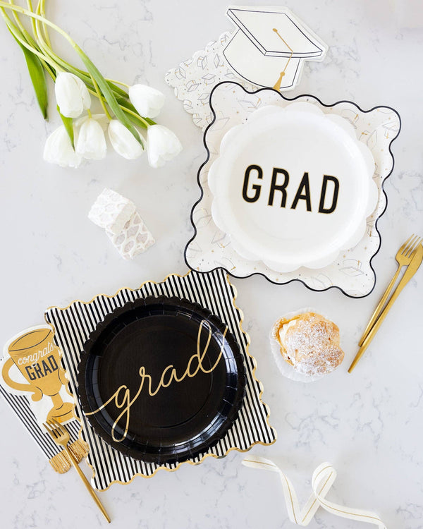 Script Graduate 10" Plate, 8pk