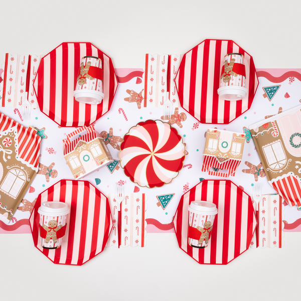Christmas Peppermint Scalloped Dessert Plates, 8pk