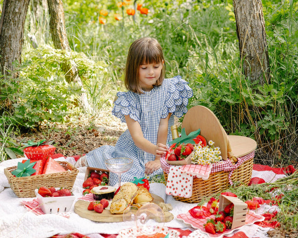 Strawberries Dinner Napkin, 24pk