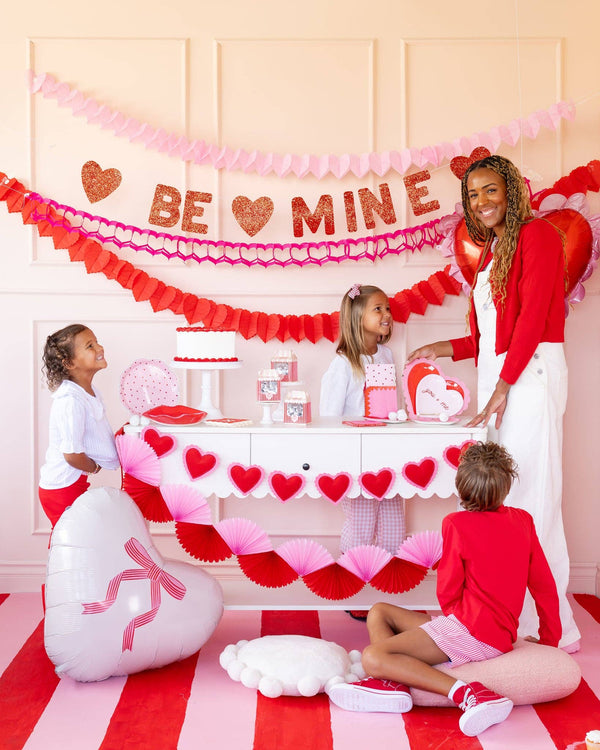 Scalloped Heart Shaped Plate, 8pk