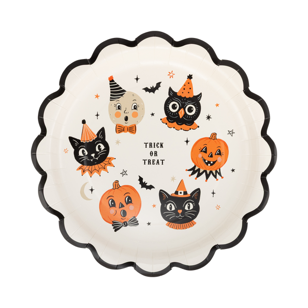 Vintage Halloween Characters Dinner Plates, 8pk