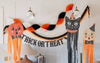 VHP1305 - Vintage Hanging Characters with Streamers