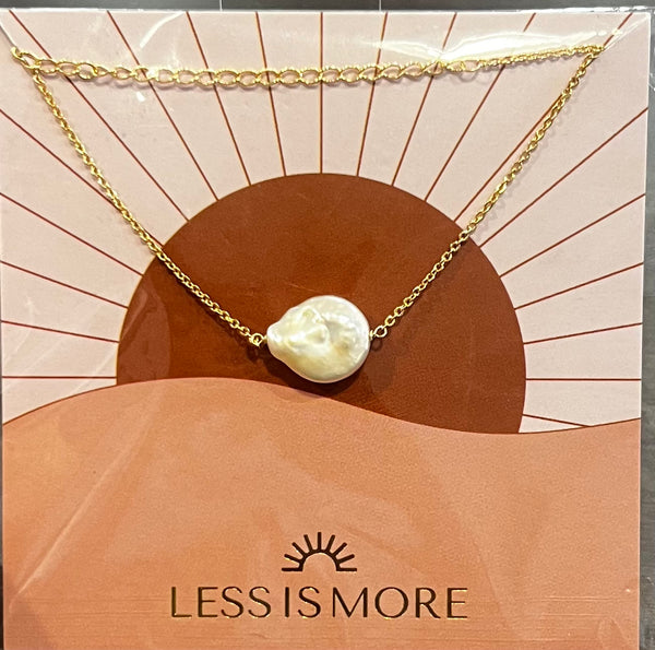 Less is more Pearl Necklace