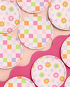 Groovy Checker Flower Dinner Plates, 24pk
