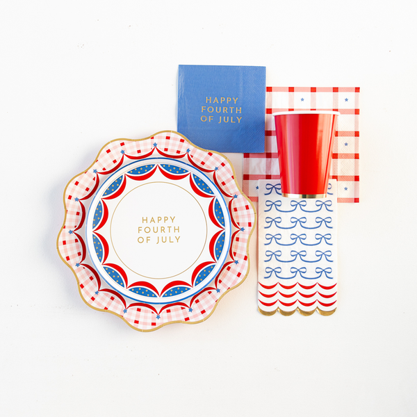 Red Gingham Patriotic Dinner Plates, 8pk