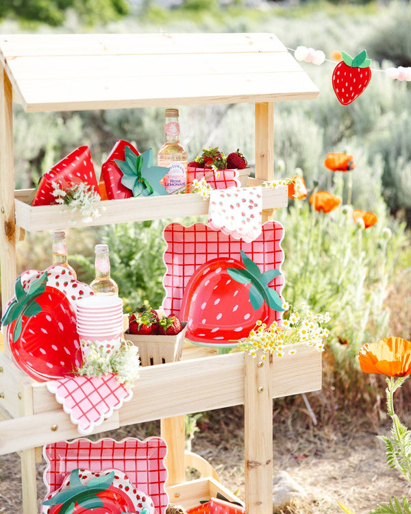 Strawberry Shaped Plate, 8pk